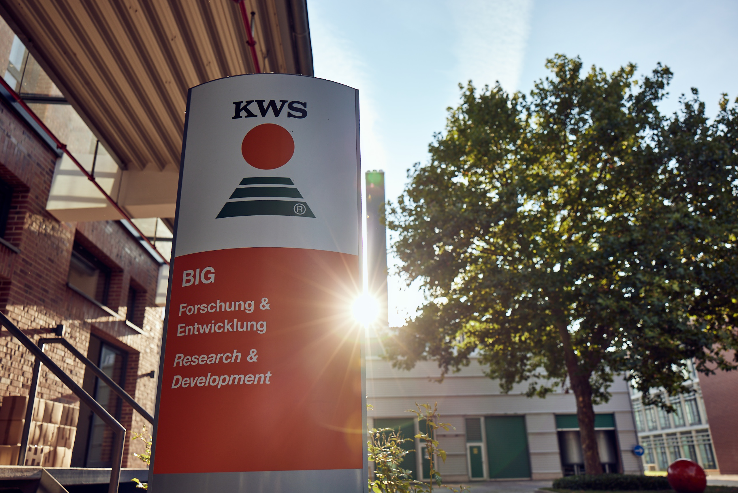 kws0920_kws-logo-pillar-campus-einbeck_006-(1).jpg